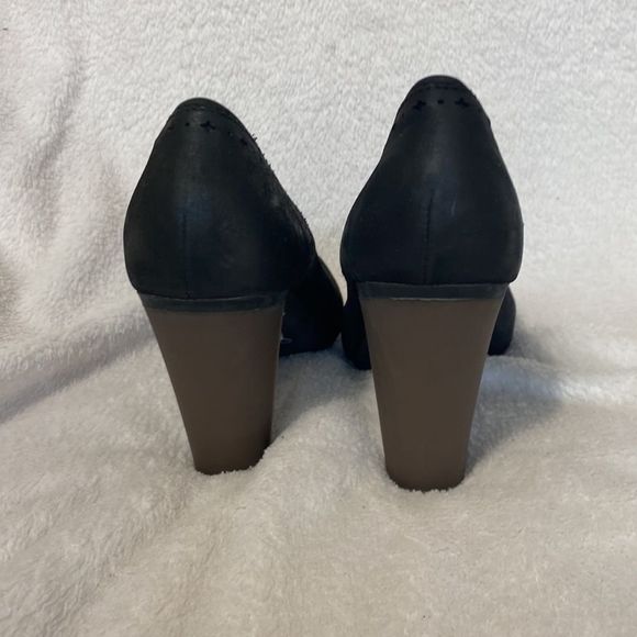 Camper Classic Pumps Heels Suede
Leather Black size euro 37 size 6.5 us - Picture 3 of 7